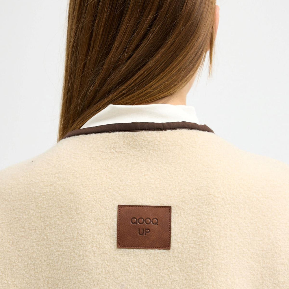 
                      
                        Yün Yelek Ekru - Ekru
                      
                    