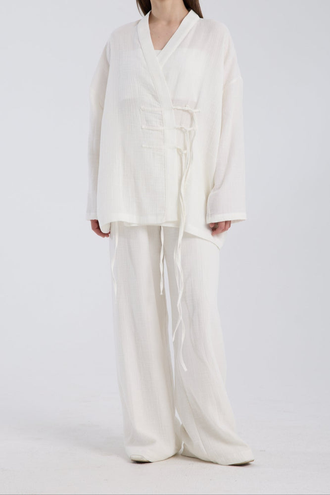 
                      
                        QOOQ UP Noya Kimono Beyaz
                      
                    